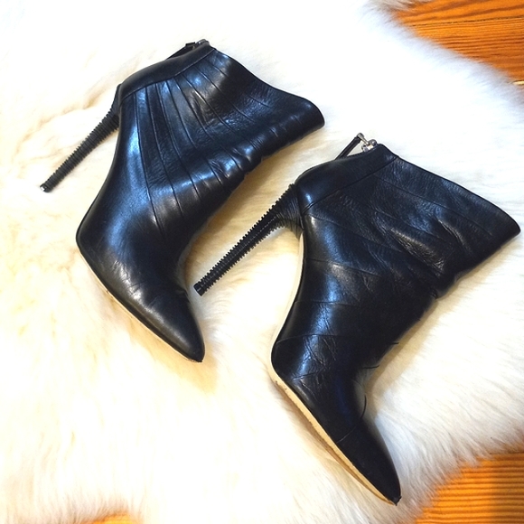 Giorgio Armani boots - Picture 10 of 17